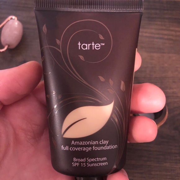 Tarte foundation - Picture 1 of 4